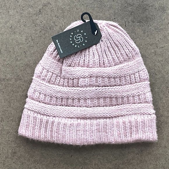 WOMENS PINK KNITTED PONYTAIL BEANIE - NWT - OSFA - Picture 6 of 7